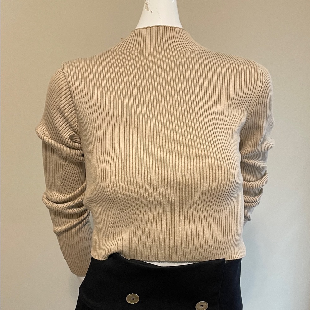 Alice + Olivia Irena Mock Neck Ribbed Long Sleeve Crop Sweater Oat M Wool NWOT
